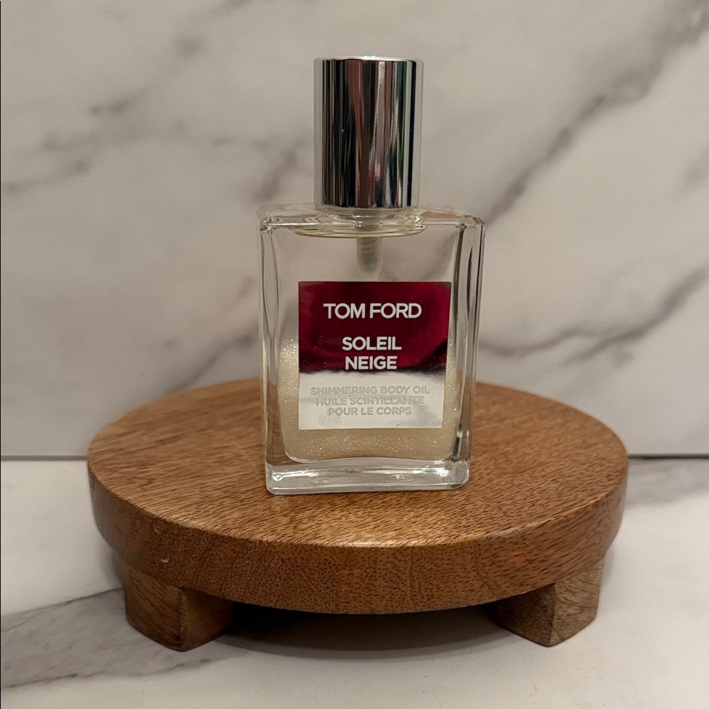 Tom Ford Soleil Neige Shimmering Body Oil